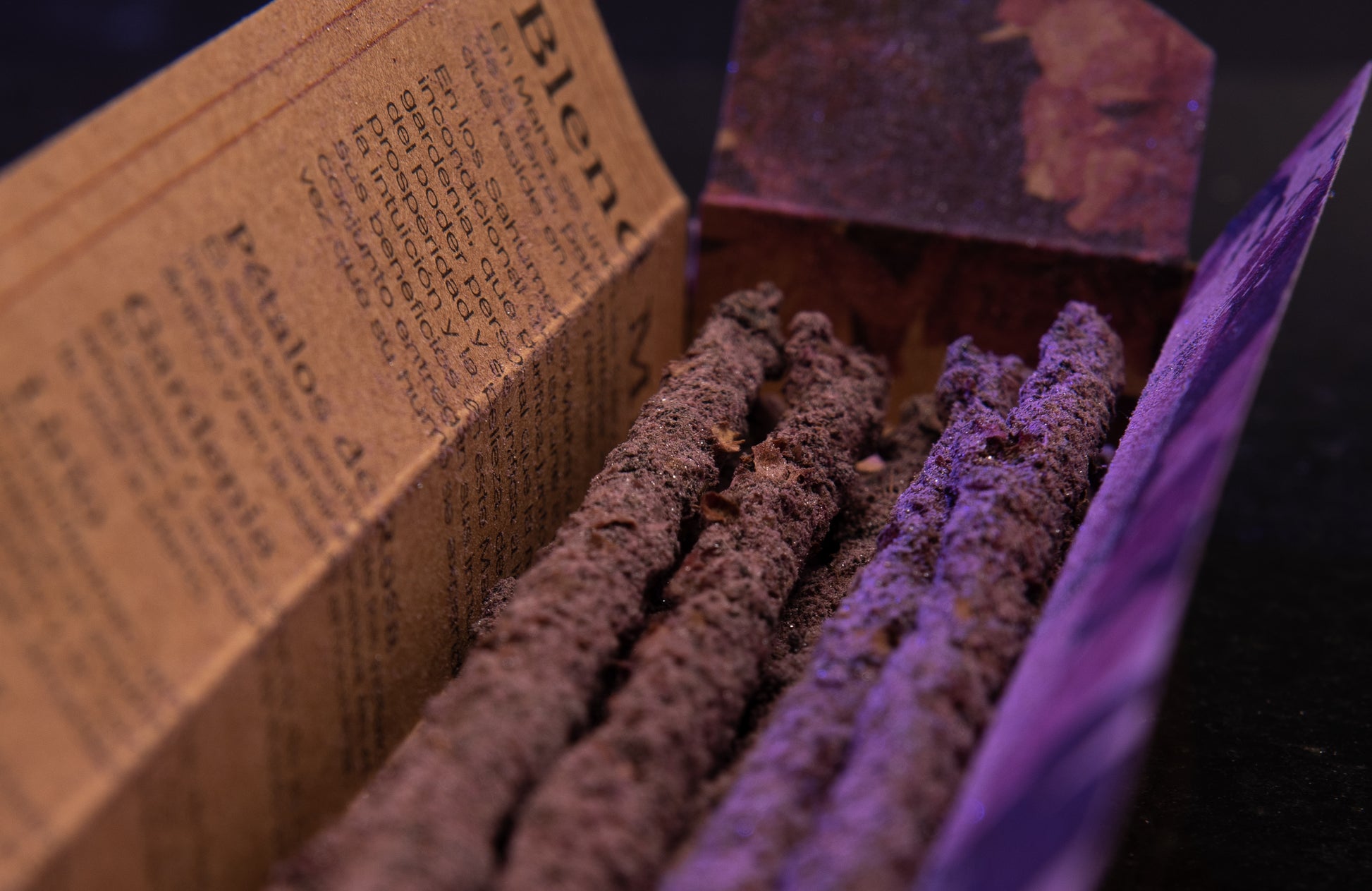 Sagrada Madre Maha Blend Masala Räucherstäbchen – mystischer Duft aus Gardenie und Lilie für Meditation, Tiefe und Einheit