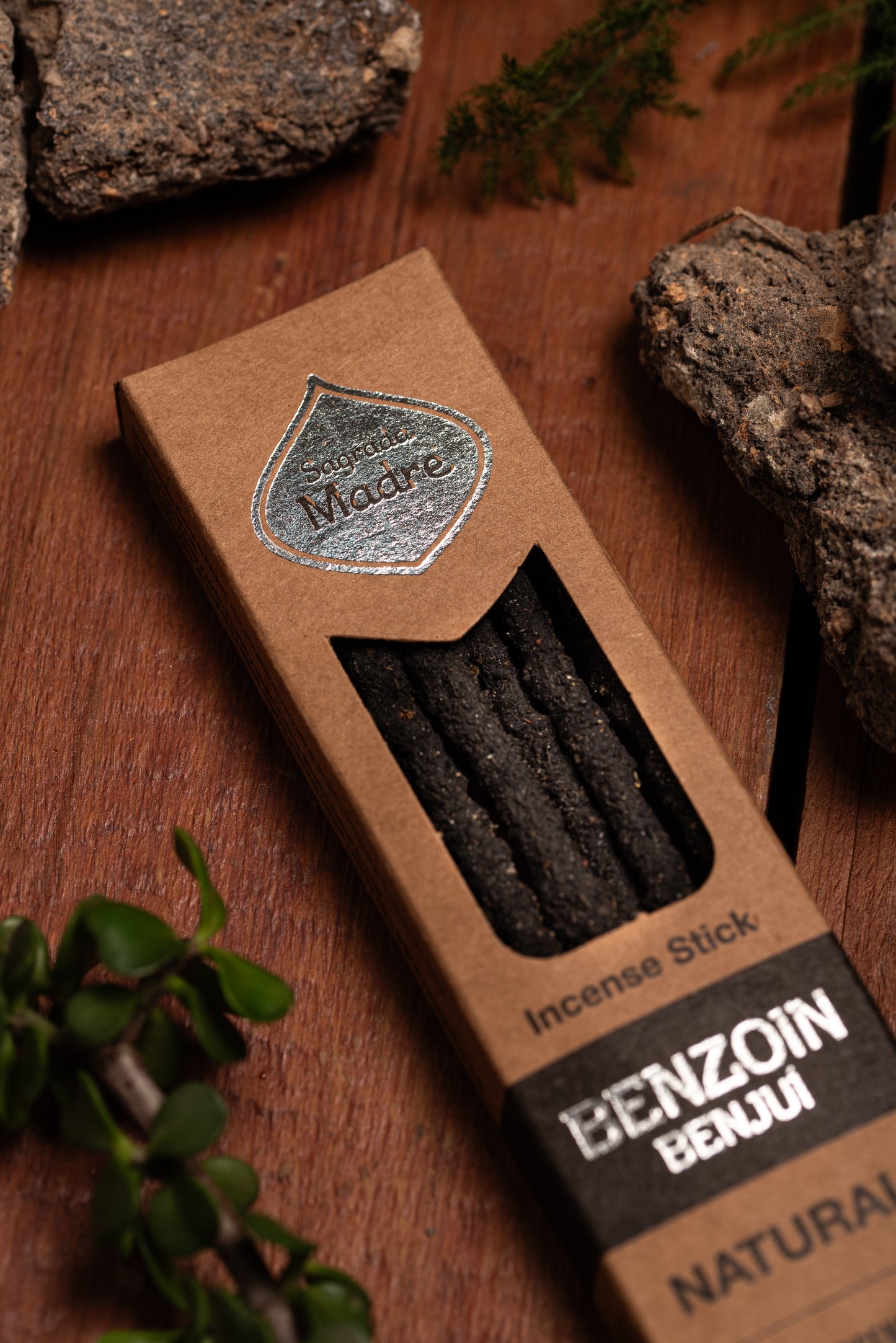 Sagrada Madre Benzoin Räucherstäbchen – süß-harziger Duft aus Benzoe-Harz für Schutz, Heilung und Herzöffnung