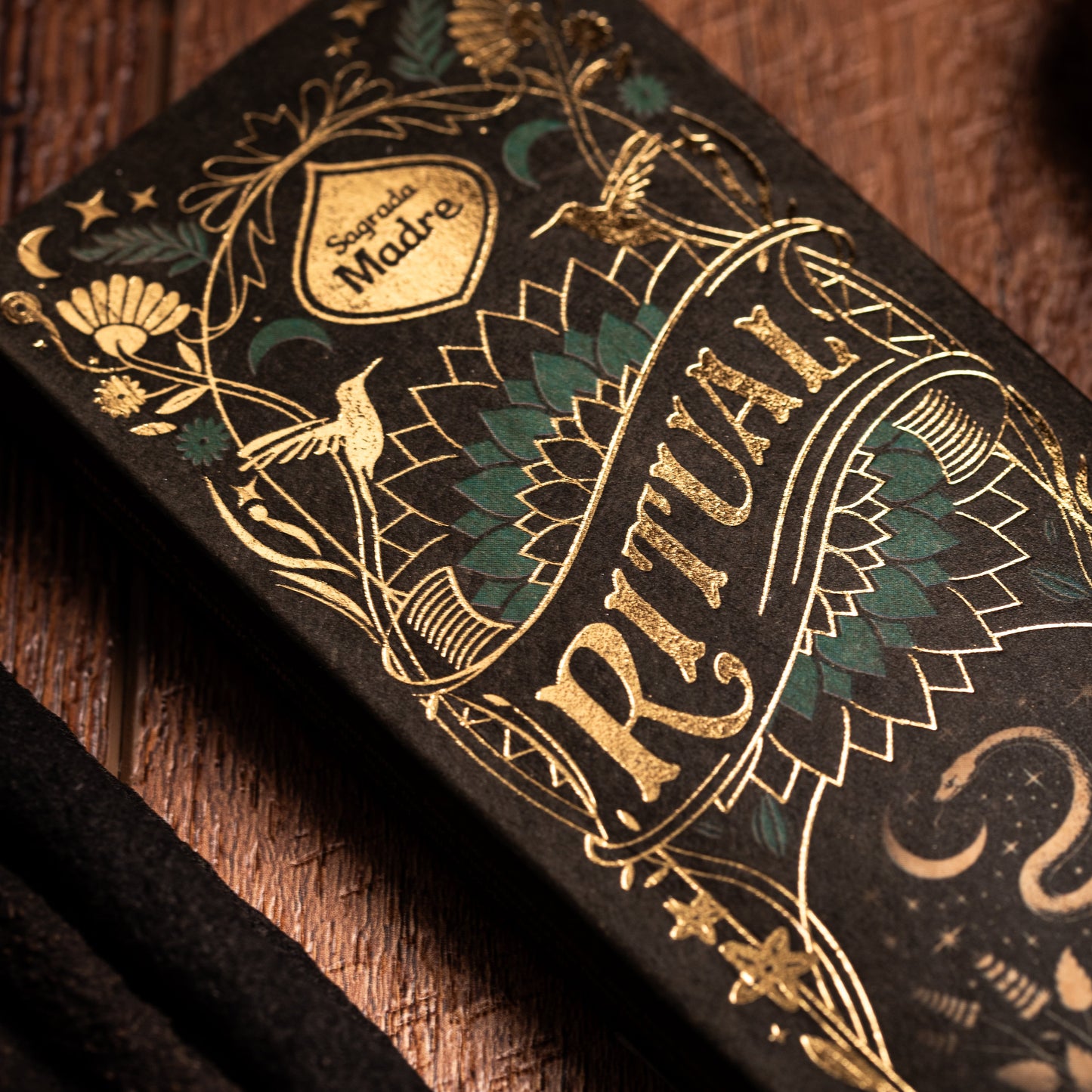 Sagrada Madre Ritual Räucherstäbchen Inner Strength – Patchouli & Copal – natürlich & handgemacht“