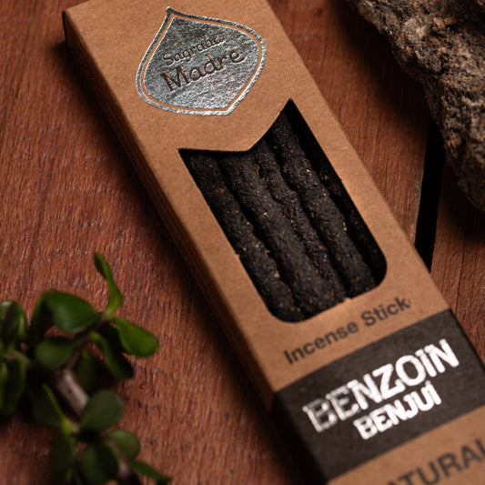 Sagrada Madre Benzoin Räucherstäbchen – süß-harziger Duft aus Benzoe-Harz für Schutz, Heilung und Herzöffnung