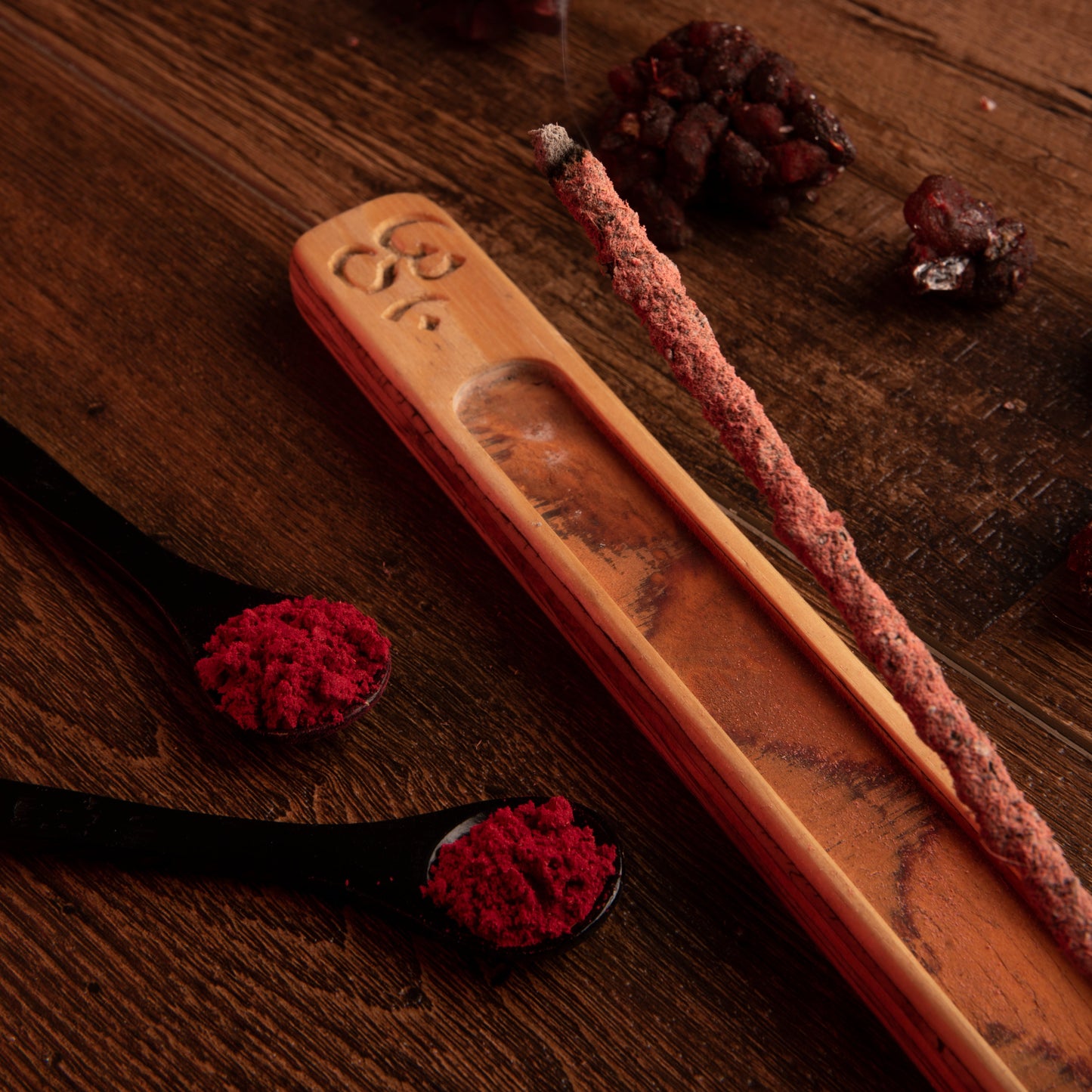 Sagrada Madre Force Räucherstäbchen – Dragon’s Blood für Stärke, Reinigung und energetischen Schut