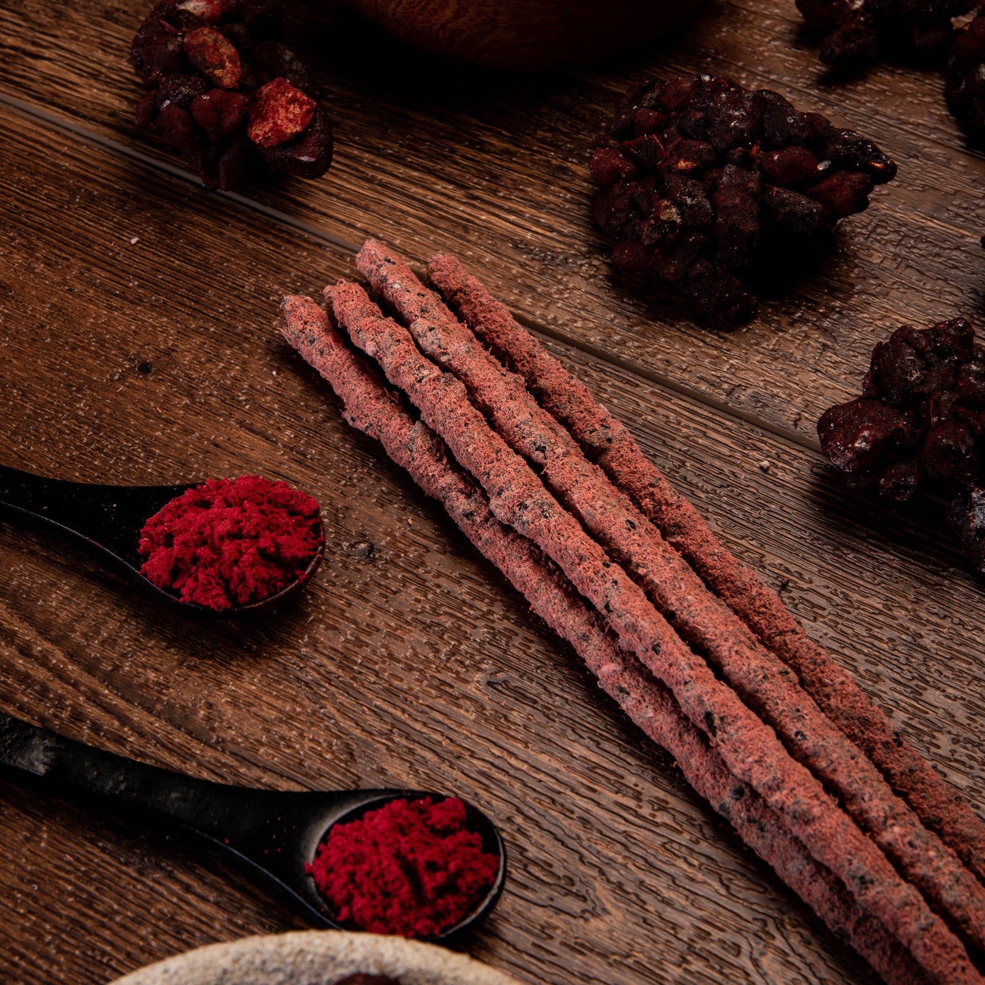 Sagrada Madre Force Räucherstäbchen – Dragon’s Blood für Stärke, Reinigung und energetischen Schut